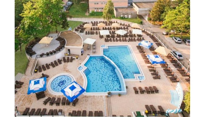 Hotel Poienita poza 10