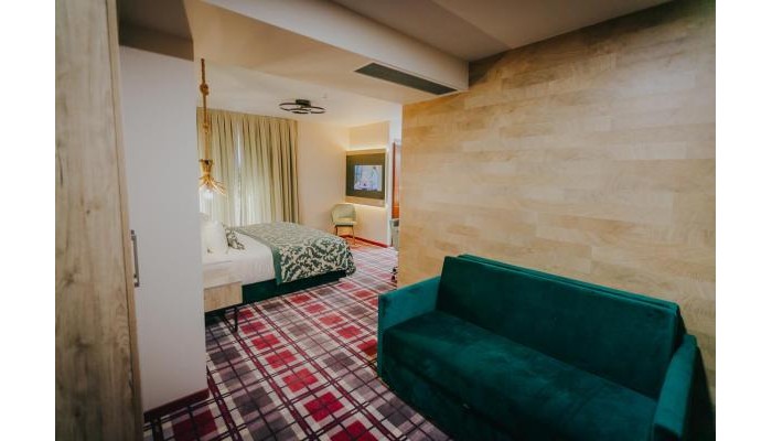 Complex Lostrita poza 5