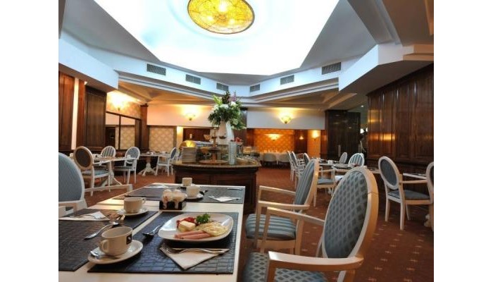 Crystal Palace Hotel poza 2