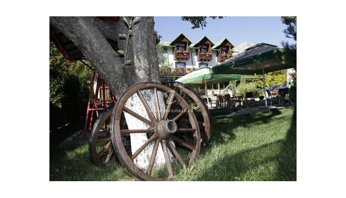 Hotel Popasul Vanatorilor poza 2