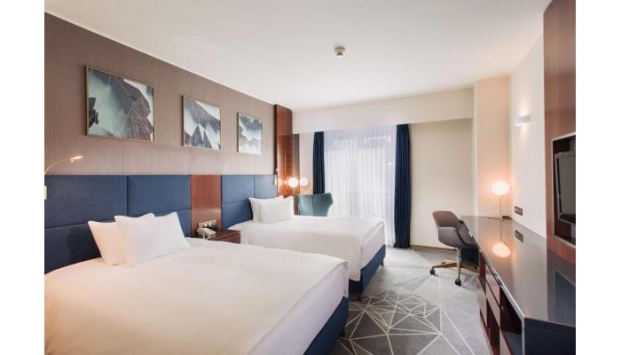 Hotel Doubletree By Hilton Cluj poza 4