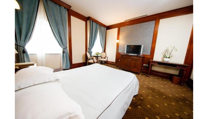 Select Hotel poza 5