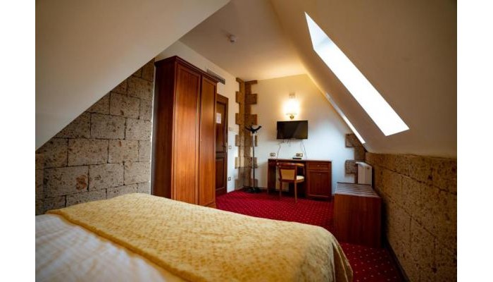 Hotel House Of Dracula poza 3