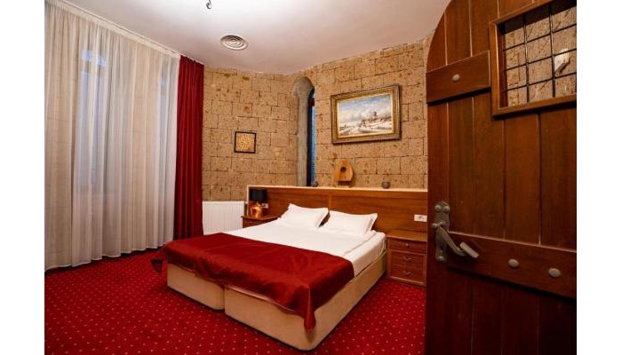 Hotel House Of Dracula poza 5