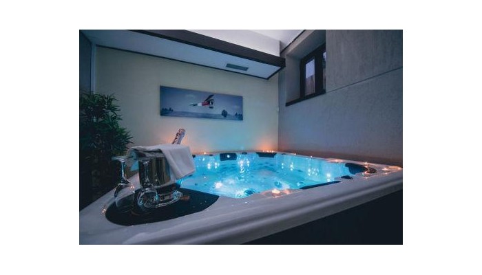 Vila Carina Paraul Rece poza 3