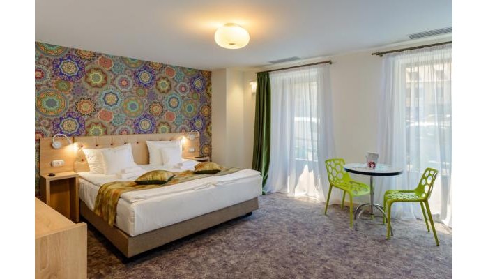 Hotel Blumenhaus Sibiu poza 16
