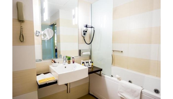 Hotel Golden Tulip Ana Tower poza 7