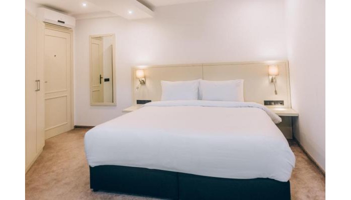 Hotel Republique poza 8