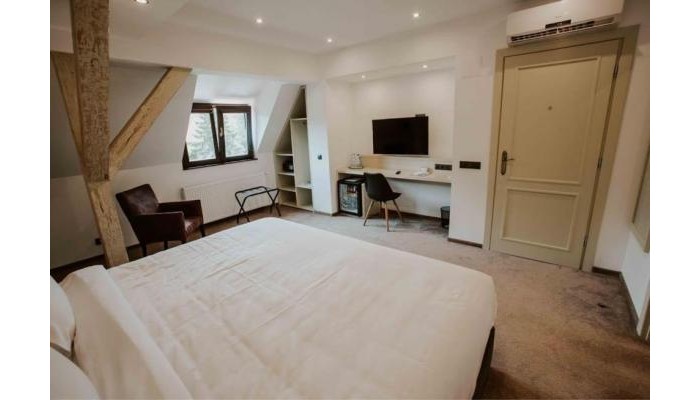 Hotel Republique poza 10