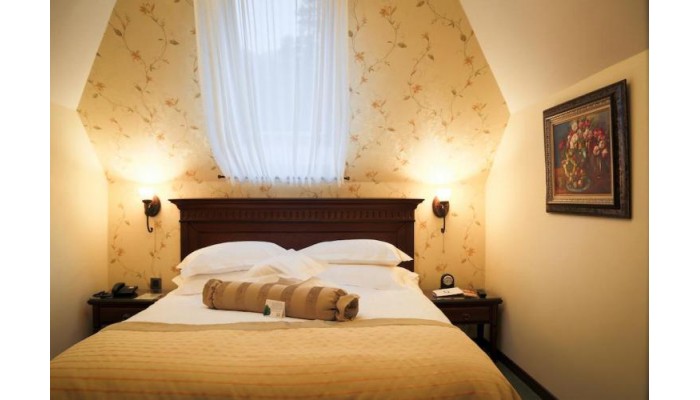 Hotel Foisorul Cu Flori poza 2